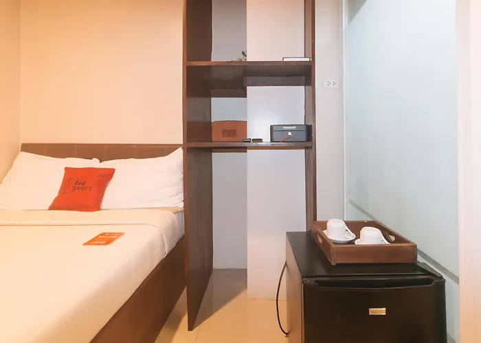 Hotel Reddoorz At Regina Hometel J Victor *