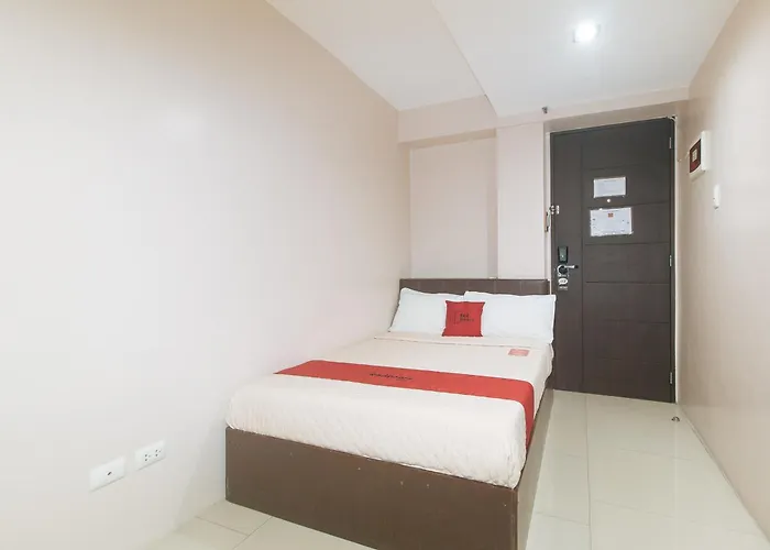 Reddoorz At Regina Hometel J Victor Manille