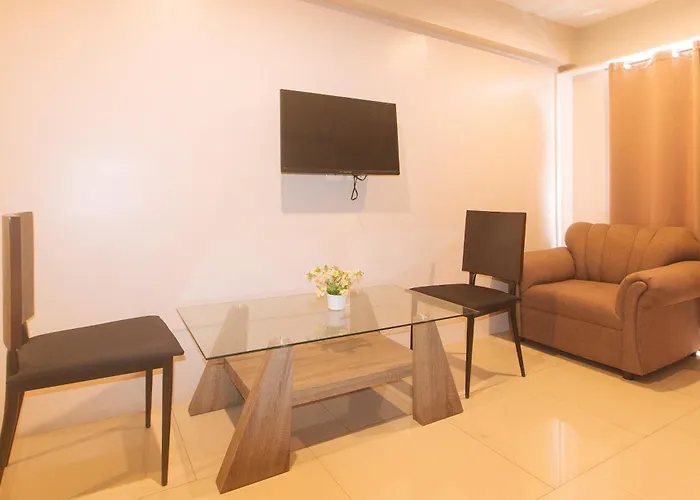 Reddoorz At Regina Hometel J Victor * Manille