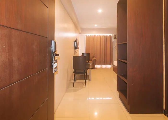 Hotel Reddoorz At Regina Hometel J Victor *